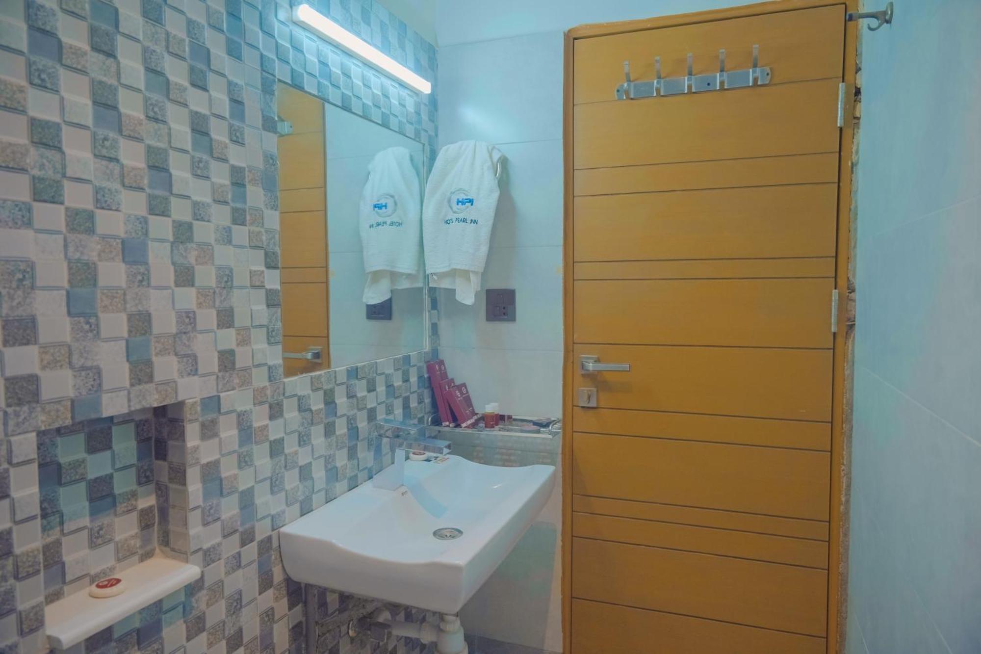 Hotel Pearl Inn كراتشي المظهر الخارجي الصورة