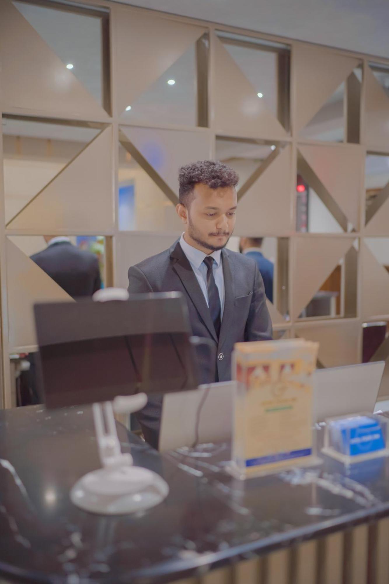 Hotel Pearl Inn كراتشي المظهر الخارجي الصورة